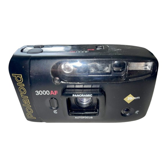 Poloroid 35 Film 300 AF and Olympus D-22L Digital Cameras - Picture 4 of 13